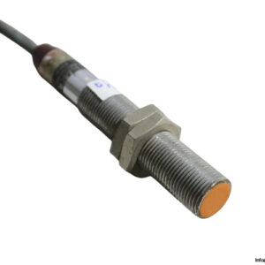 sentec-IGM-002-GSP-inductive-proximity-sensor-(used)-2