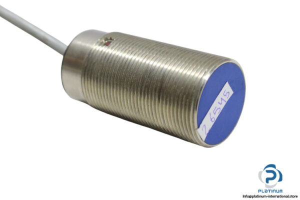 contrinex-DW-AD-503-M30-inductive-sensor-(used)-1