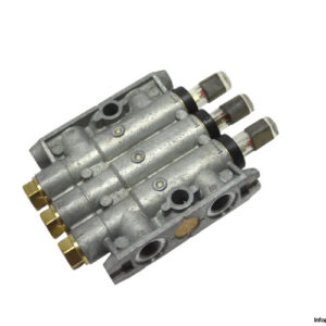 hoerbiger-L-33-pneumatic-oil-pump-(new)-1