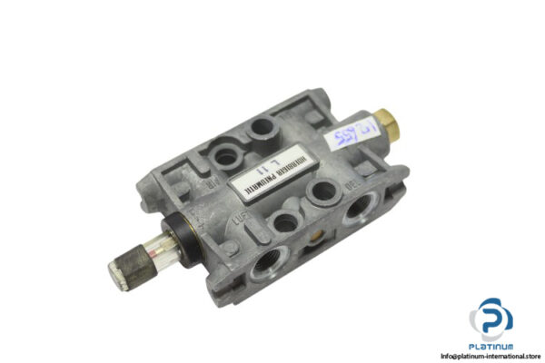 hoerbiger-L-11-pneumatic-oil-pump-(new)