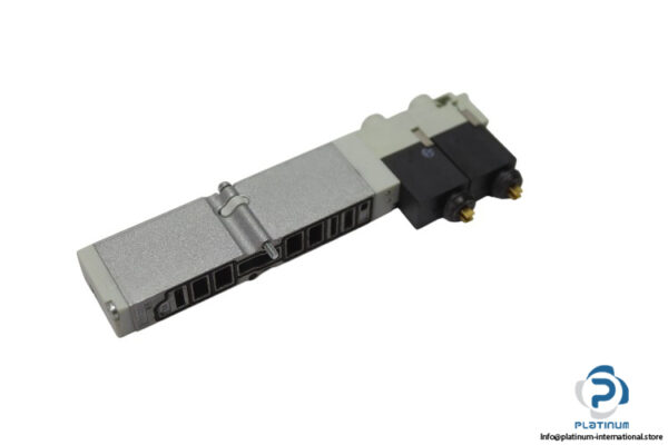 festo-533347-air-solenoid-valve-(new)-(carton)-1