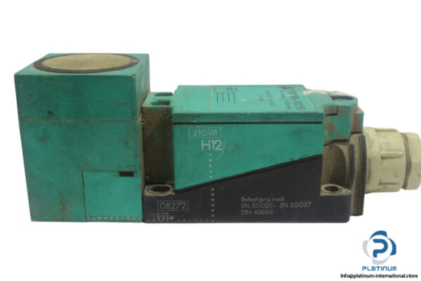 pepperl-fuchs-UJ3000-U1-H12-ultrasonic-sensor-(Used)-2