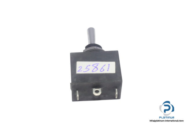 nikkai-WT-18-toggle-switch-(Used)-1