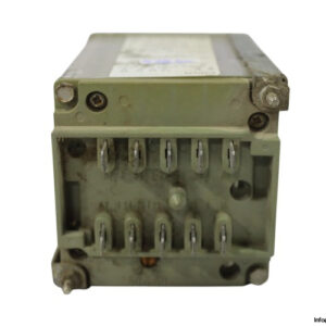 Schleicher-DZ52-SL-02408042-5-046-time-relay(used)-2
