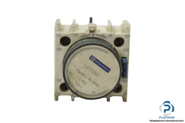 telemecanique-LA2-DS2-time-delay-auxiliary-contact-block-(used)-1