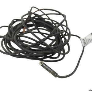 camozzi-CSH-334-magnetic-proximity-switch-(used)