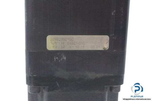 sig-VRDM-3913_50-LWB-stepper-motor-with-gear-new-2