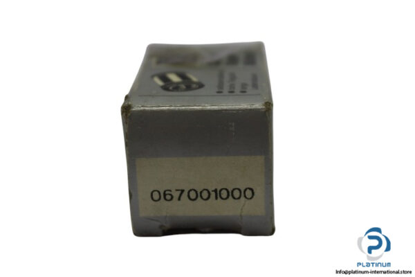 star-R067001000-linear-bushing-new-carton-1