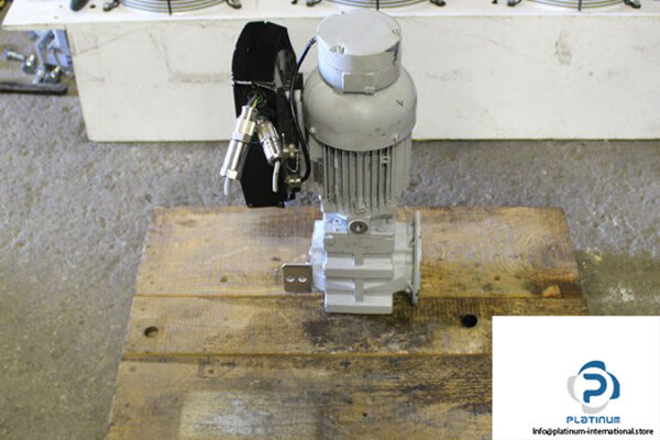 bauer-bk10-24vw_d08la4-k315b_e008b6_sp-bevel-geared-motor-2