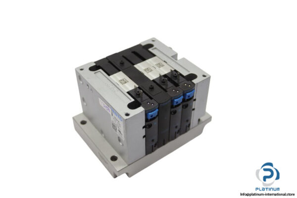 Festo-18200-valve-terminal-With-4Valves(new)-1