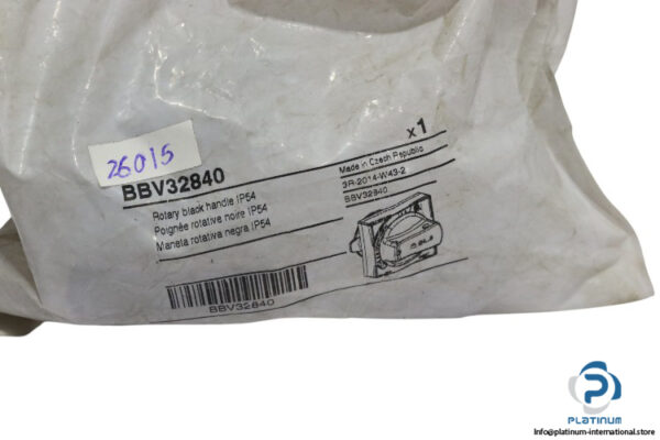 schneider-electric-bbv32840-rotary-handle(new)-1