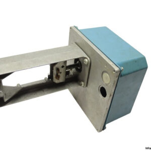 Honeywell-M7421B1006-1-AV-electric-linear-valve-actuator(new)-1