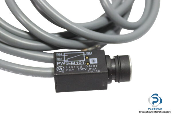 legris-7828-00-13-pneumatic-sensor-fitting(new)-1