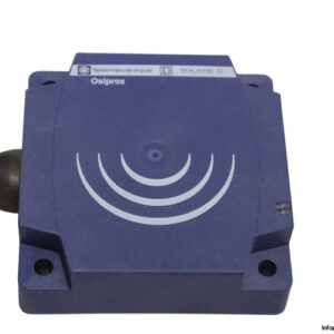 telemecanique-XS8D1A1NAL2-inductive-sensor-(new)-1