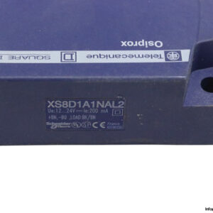 telemecanique-XS8D1A1NAL2-inductive-sensor-(new)-2