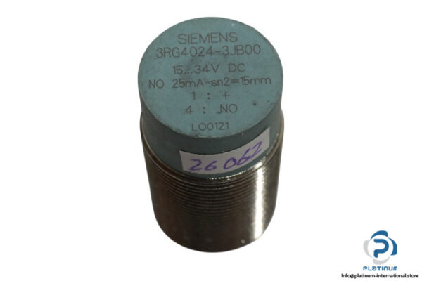 siemens-3RG4024-3JB00-inductive-sensor-(used)-2