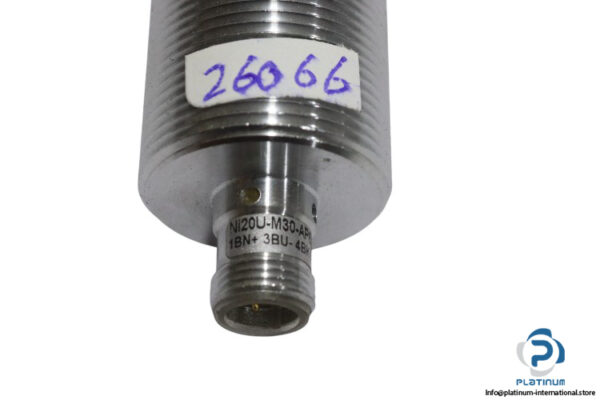 turck-NI20U-M30-AP6X-H1141-inductive-sensor-(used)-1