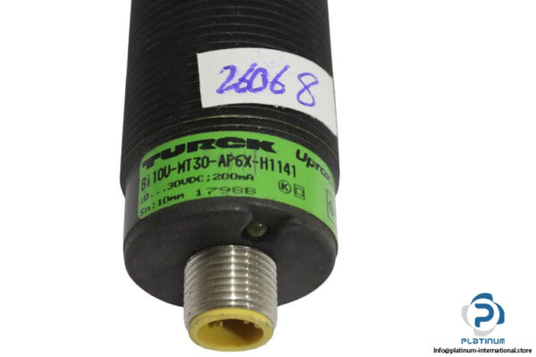 turck-BI10U-MT30-AP6X-H1141-inductive-sensor-(used)-1