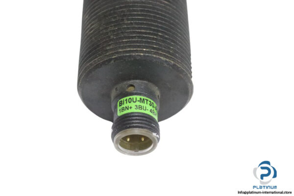 turck-BI10U-MT30-AP6X-H1141-inductive-sensor-(new)-1