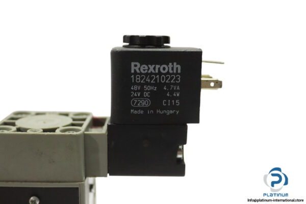 Bosch-0820024002-single-solenoid-valve-with-coil(used)-1