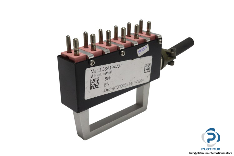 1CSA18470-1-multiple-plug-(used)