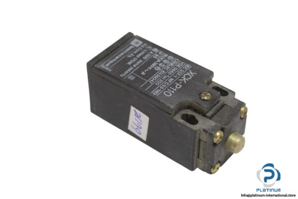 telemecanique-XCK-P110-limit-switch-(new)-1