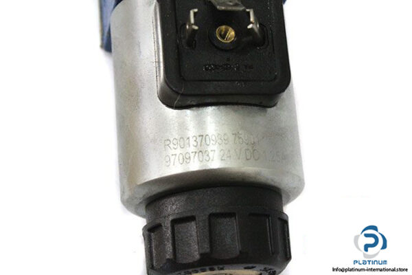 rexroth-r900567997-solenoid-operated-directional-valve-2
