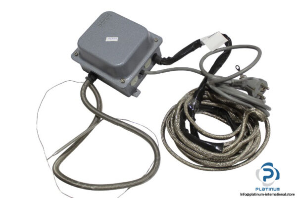 isopad-ICON-TSW_B-thermostat-(used)