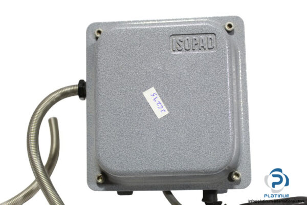 isopad-ICON-TSW_B-thermostat-(used)-1