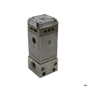 bosch-0820212103-directional-valve-(Used)