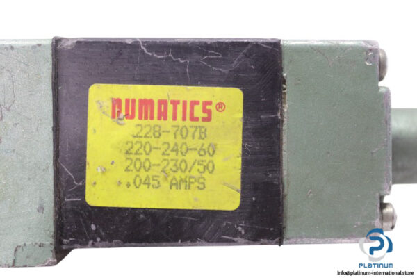 Numatics-220-50-60-double-solenoid-valve(used)-2