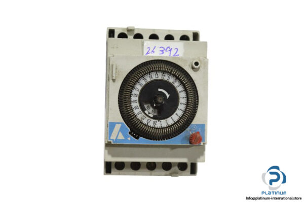 70201-time-switch-(used)-1