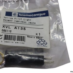 telemecanique-XVL-A135-pilot-light-(new)-1