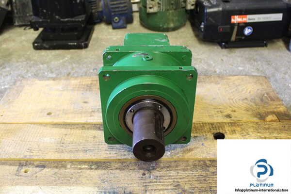 alpha-spk-180-m02-010-a09-hypoid-gearboxe-1