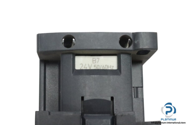 schneider-electric-LC1D09B7-contactor-(used)-2