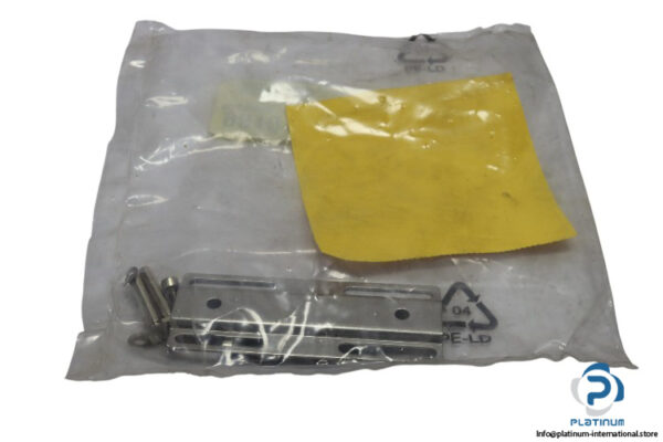 turck-JS025_037-adjusting-bar-(new)