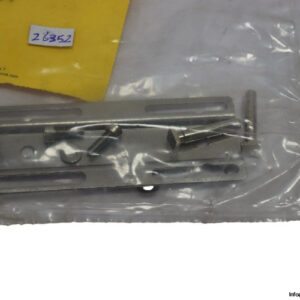 turck-JS025_037-adjusting-bar-(new)-1