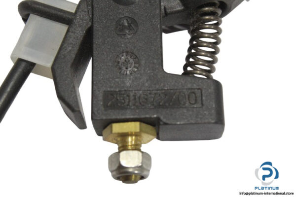 2511672_00-collector-carbon-brush-(new)-3