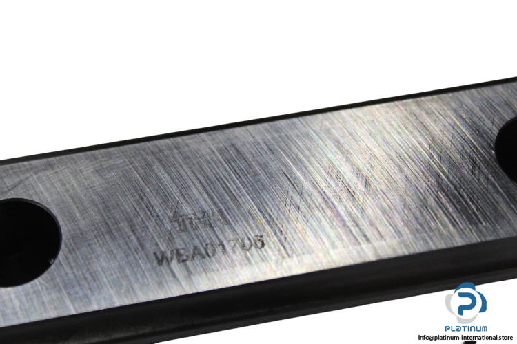 thk-HSR35-3000-rail-guide-new-3