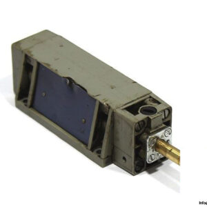 bosch-0-820-016-038-single-solenoid-valve