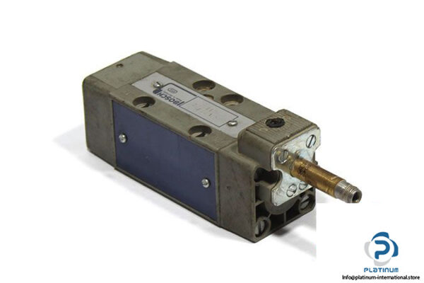 bosch-0-820-024-101-single-solenoid-valve