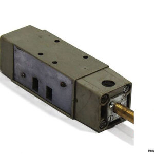 bosch-0-820-014-011-single-solenoid-valve