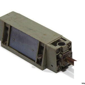 bosch-0-820-016-012-single-solenoid-valve