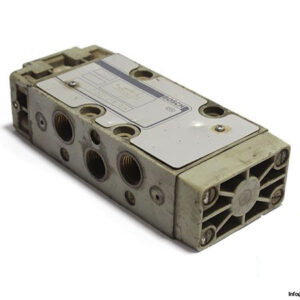 Bosch-0-820-015-004-solenoid-valve