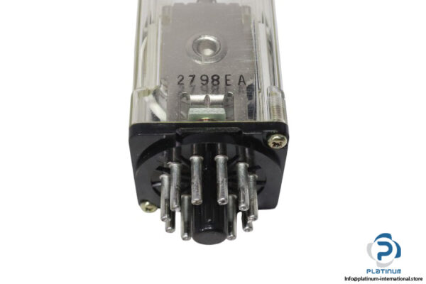 omron-MK2KP-24-vac-latching-relay-(new)-2