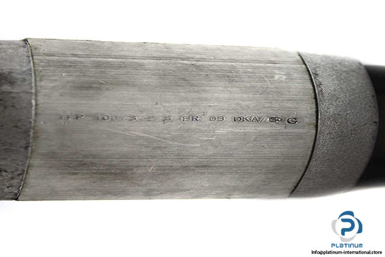 sundstrand-TFP-100_3.2-S-FR-03-DKA_66G-gear-pump-used-4