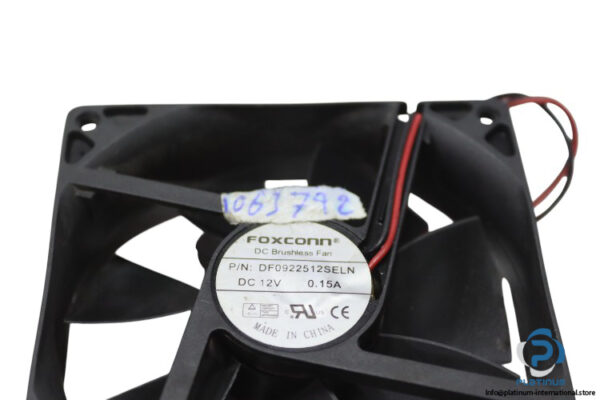 foxconn-DF0922512SELN-axial-fan-used-1