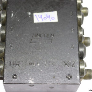 lincoln-M01-22C-lubricant-metering-device-used-1