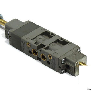 bosch-0-820-034-026-double-solenoid-valve-1