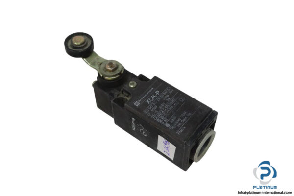 telemecanique-XCK-P118-limit-switch-(used)